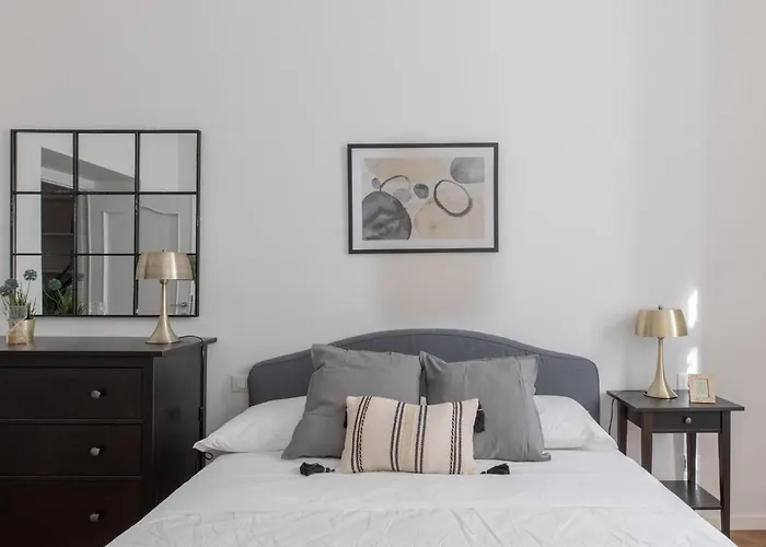 Iflat Colosseum Bright Grandmary Apartment