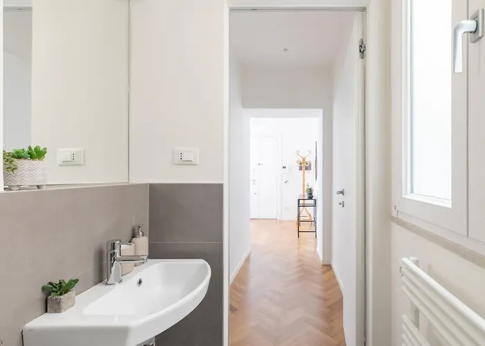 Iflat Colosseum Bright Grandmary Apartment